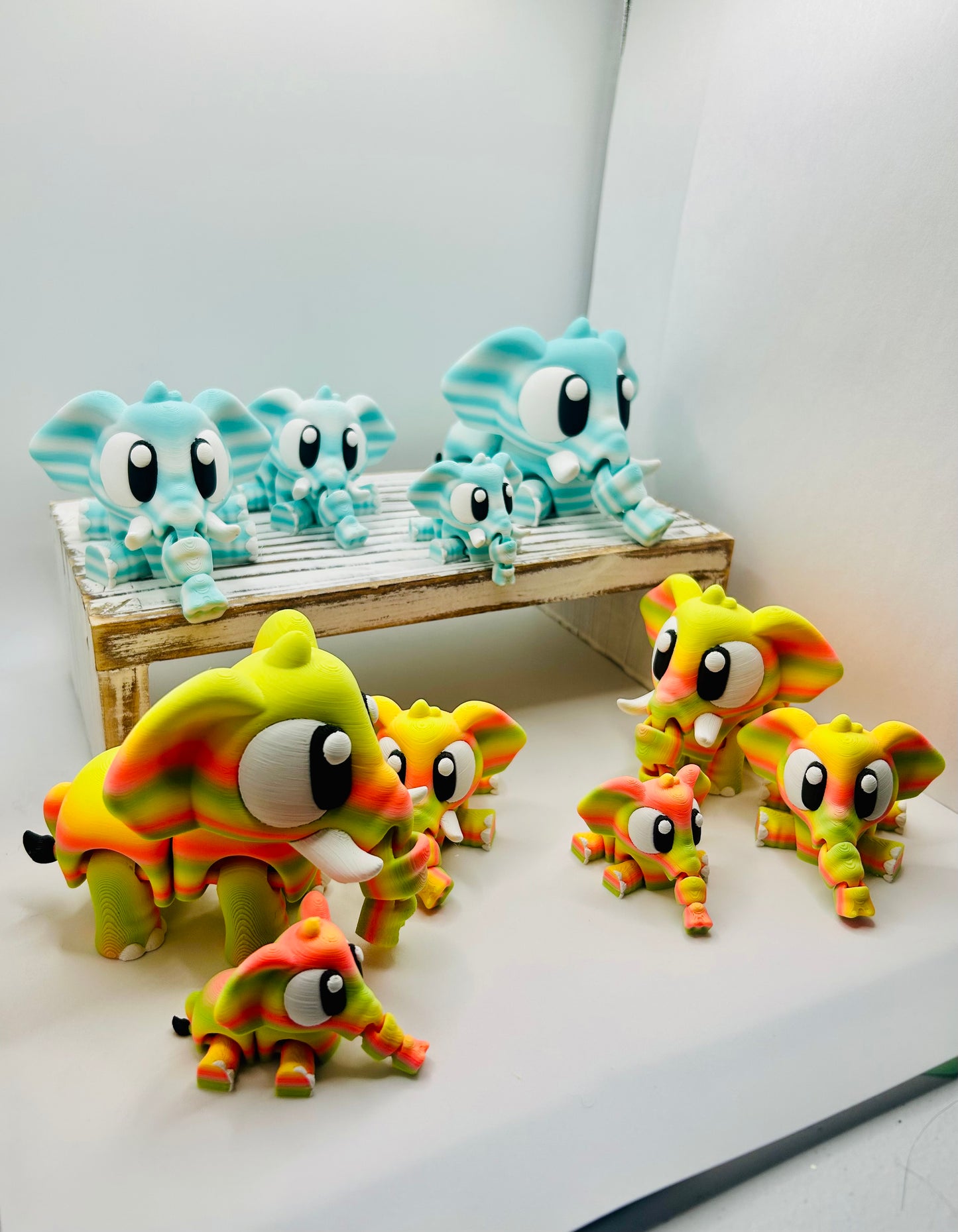 3D Printed Elephants - Articulating Toy / Desk Pet
