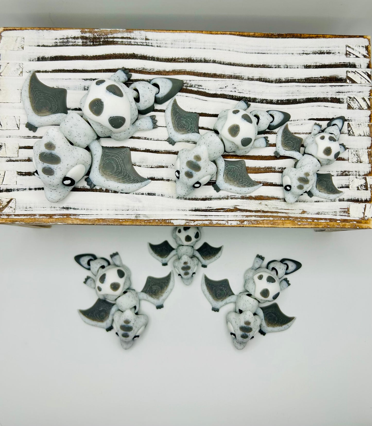 3D Printed Articulated Pterodactyls: Articulated Fidget Toy / Desk Pet / Dino Addition