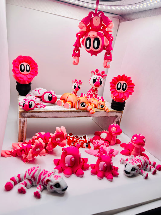 Valentines Day Pets / 3D Printed Articulated Fidget Toy / Desk Pet