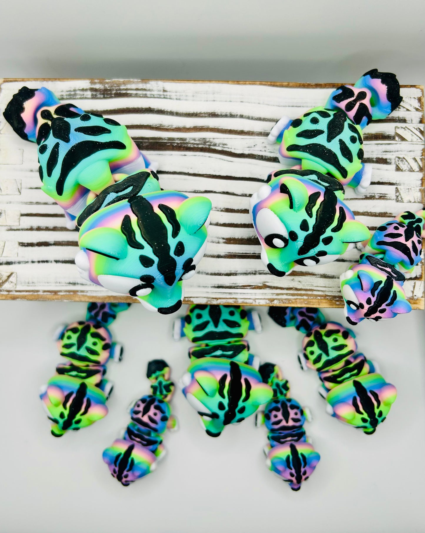 3D Printed Articulated Tiger / Snow Leopard: Articulated Fidget Toy / Desk Pet (BIG CAT EDITION)