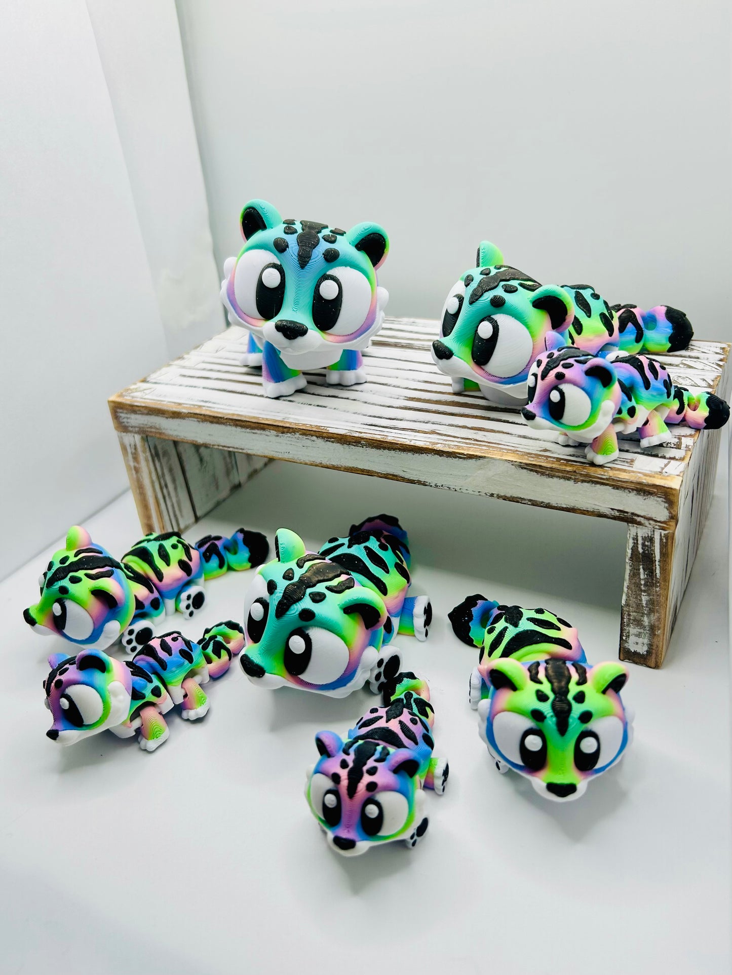 3D Printed Articulated Tiger / Snow Leopard: Articulated Fidget Toy / Desk Pet (BIG CAT EDITION)