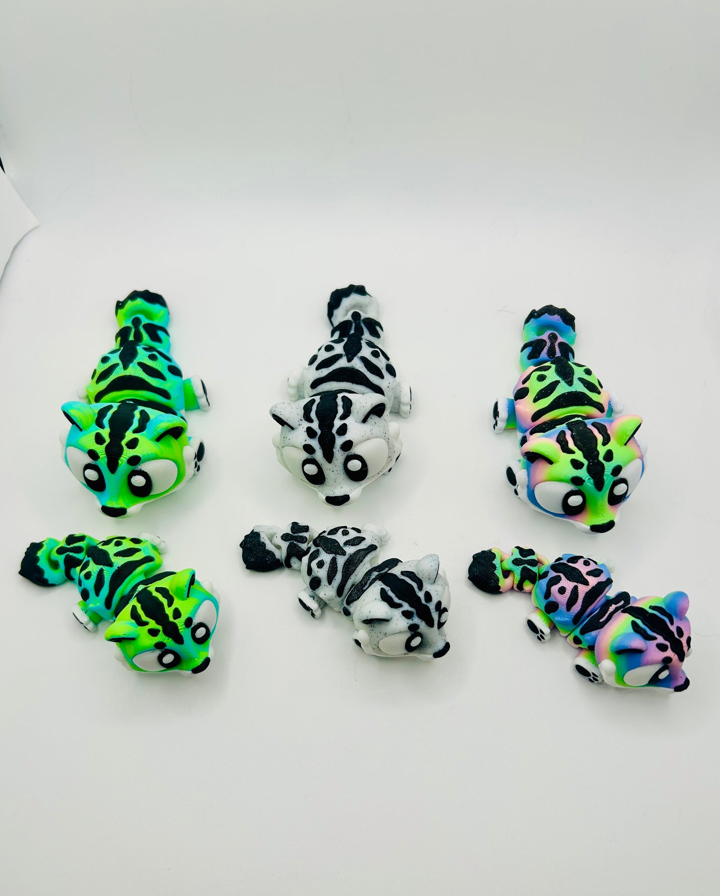 3D Printed Articulated Tiger / Snow Leopard: Articulated Fidget Toy / Desk Pet (BIG CAT EDITION)