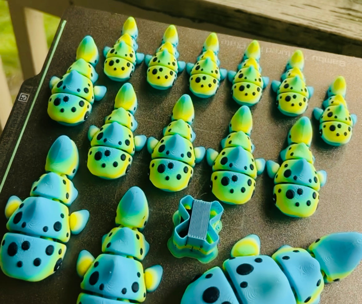 3D Printed Articulated Whale Shark: Articulated Fidget Toy / Desk Pet