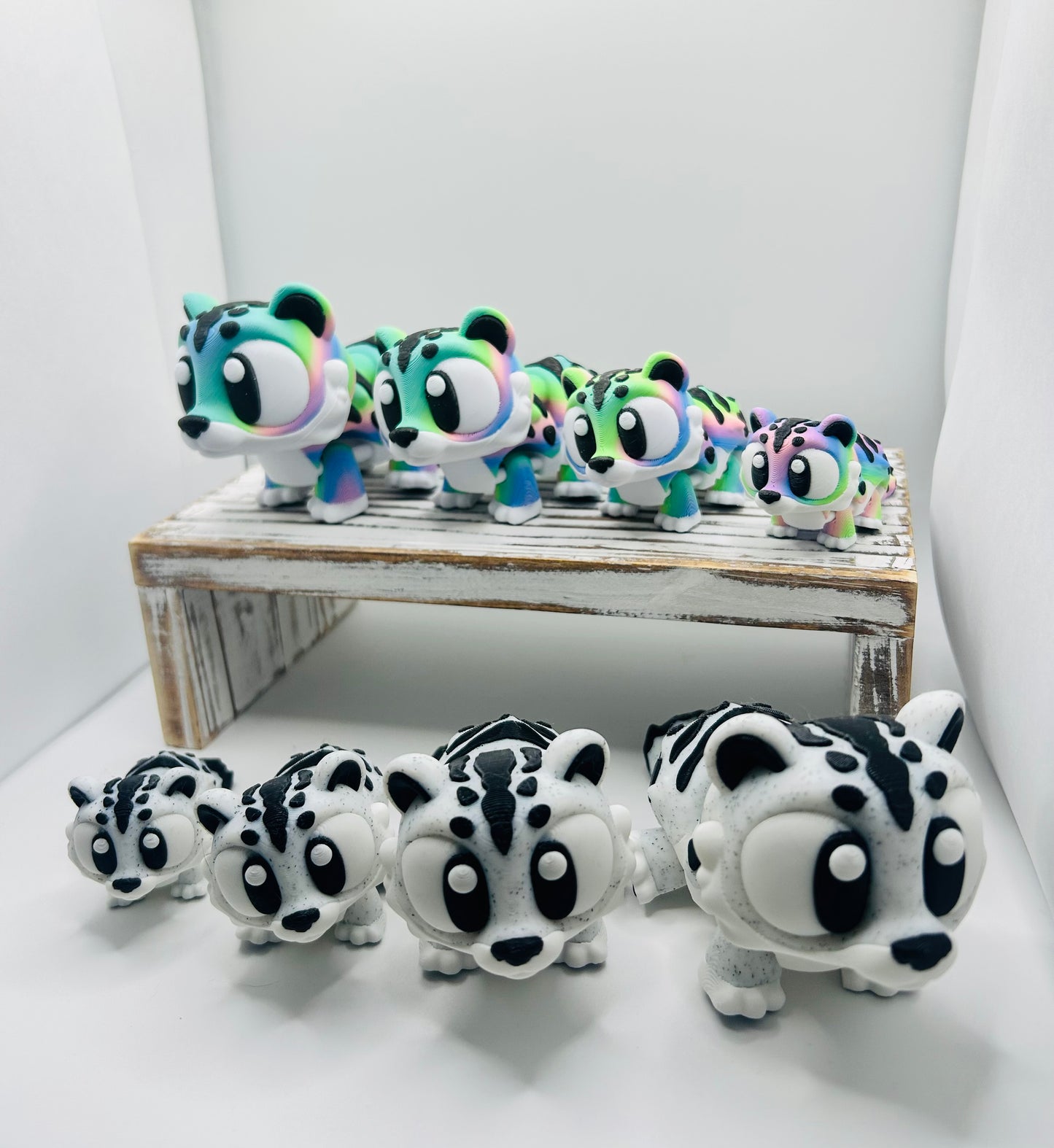 3D Printed Articulated Tiger / Snow Leopard: Articulated Fidget Toy / Desk Pet (BIG CAT EDITION)
