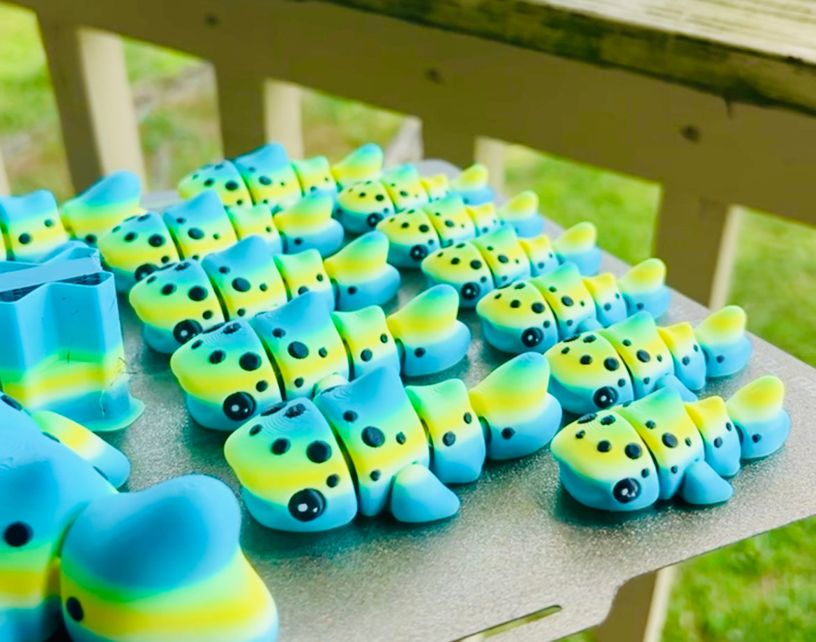 3D Printed Articulated Whale Shark: Articulated Fidget Toy / Desk Pet