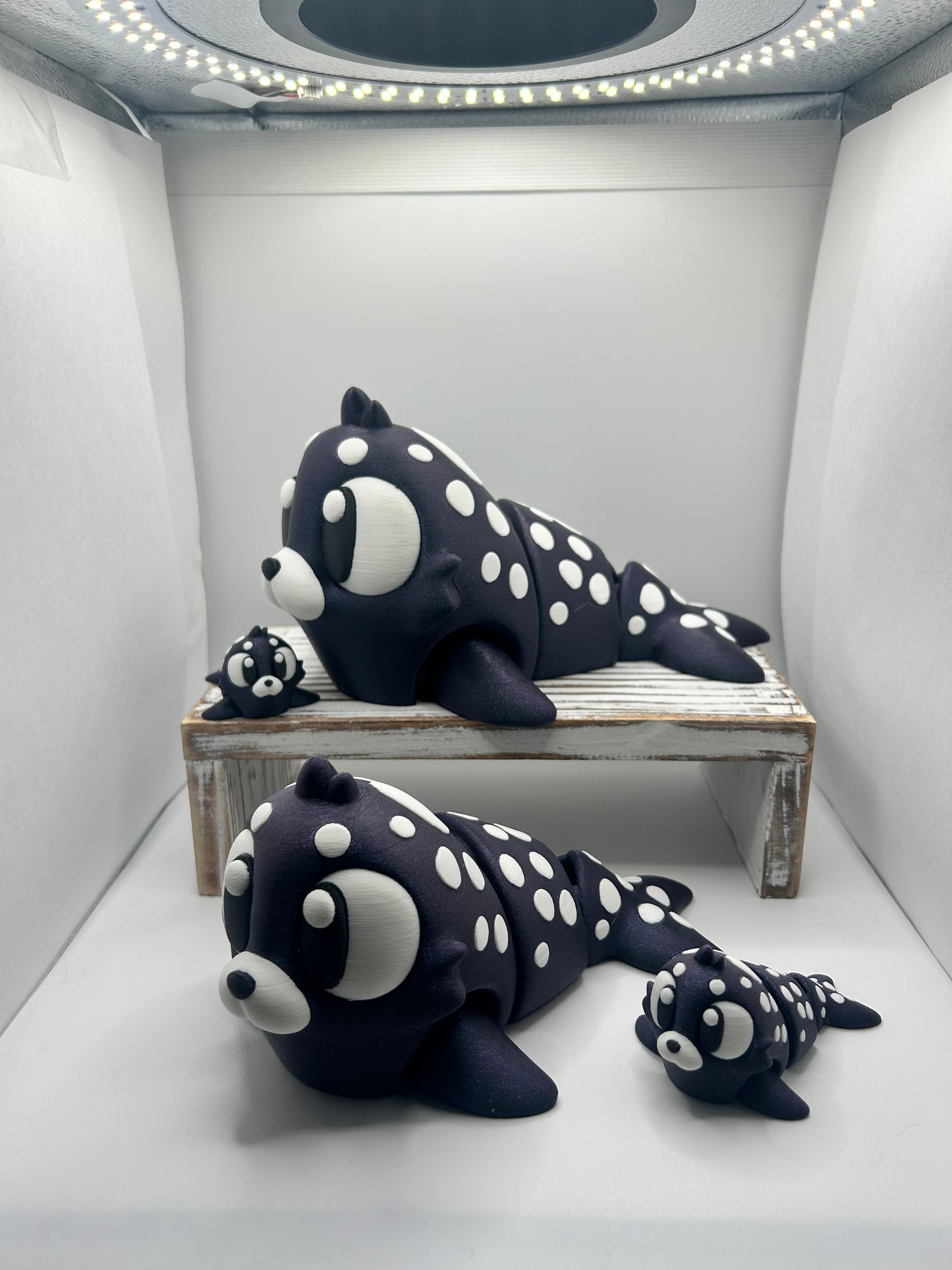 3D Printed Articulated Seals: Articulated Fidget Toy / Desk Pet