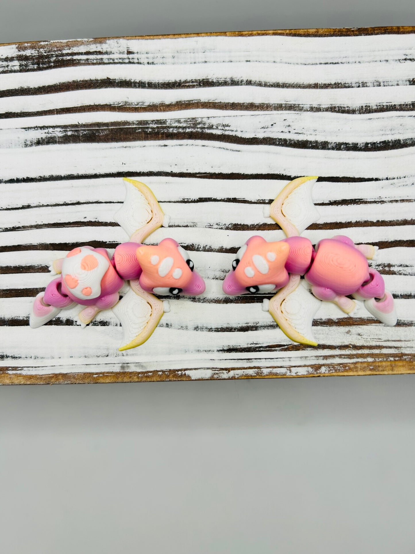 3D Printed Articulated Pterodactyls: Articulated Fidget Toy / Desk Pet / Dino Addition