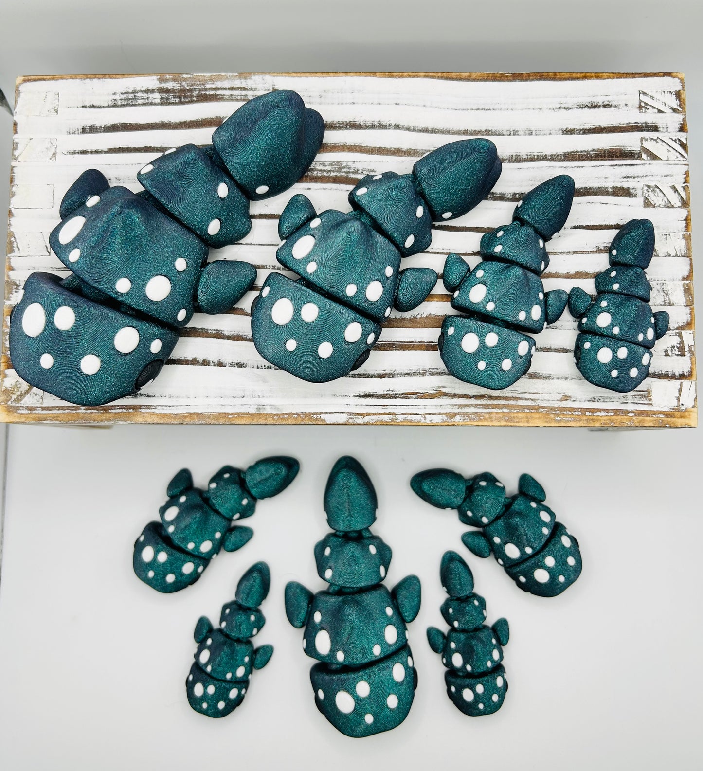 3D Printed Articulated Whale Shark: Articulated Fidget Toy / Desk Pet