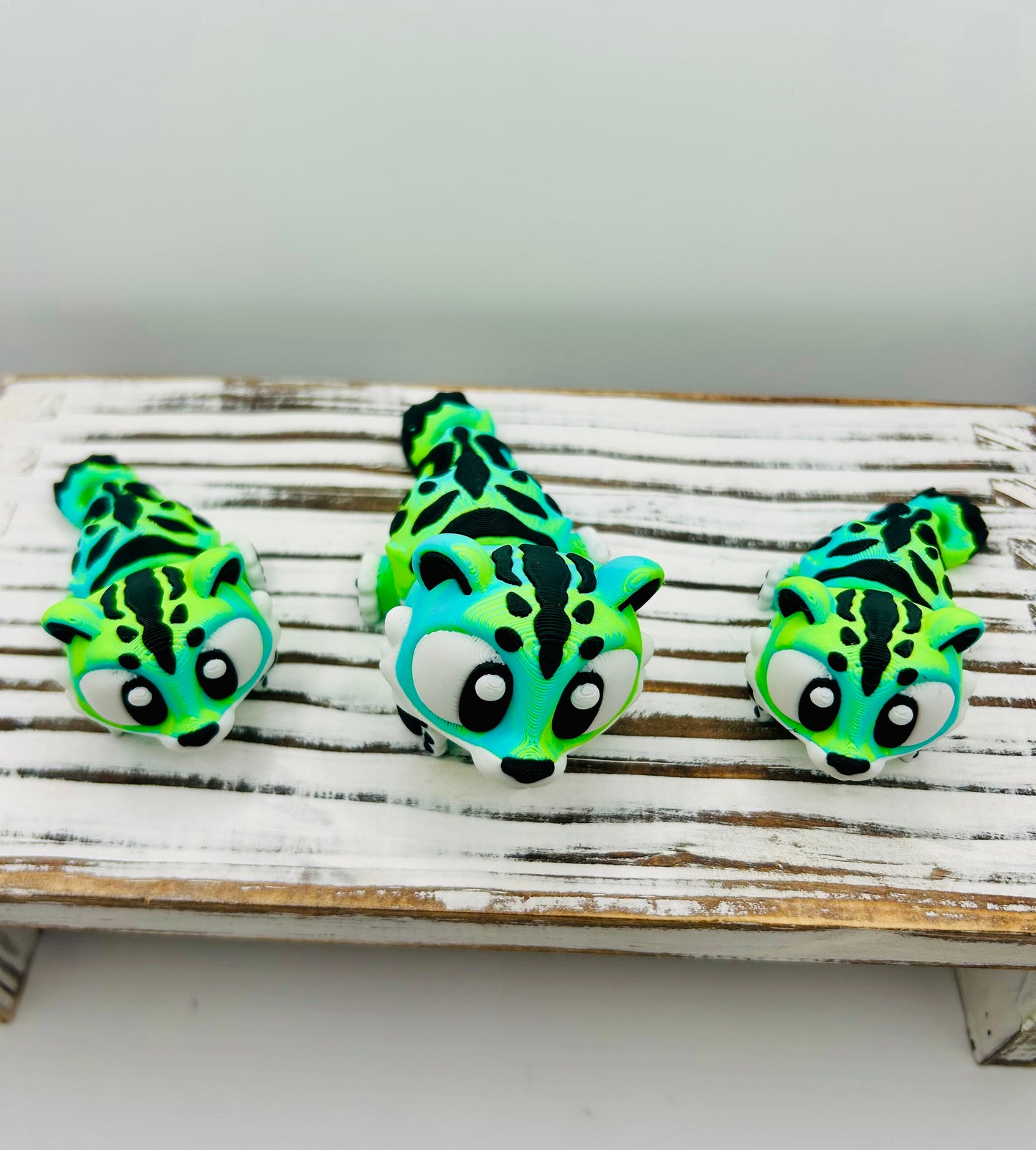 3D Printed Articulated Tiger / Snow Leopard: Articulated Fidget Toy / Desk Pet (BIG CAT EDITION)