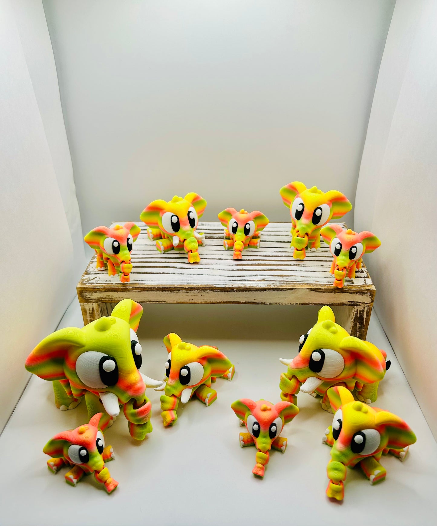 3D Printed Elephants - Articulating Toy / Desk Pet